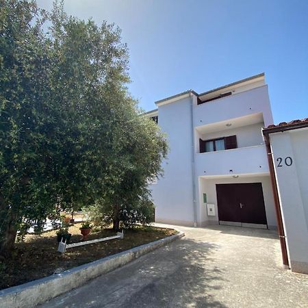 Apartments Lungomare PUY Exterior foto